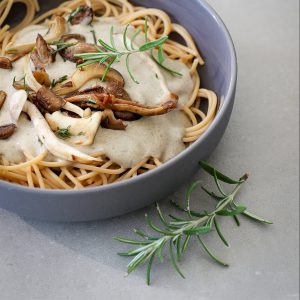 Linzen-spaghettig met champignonnensaus